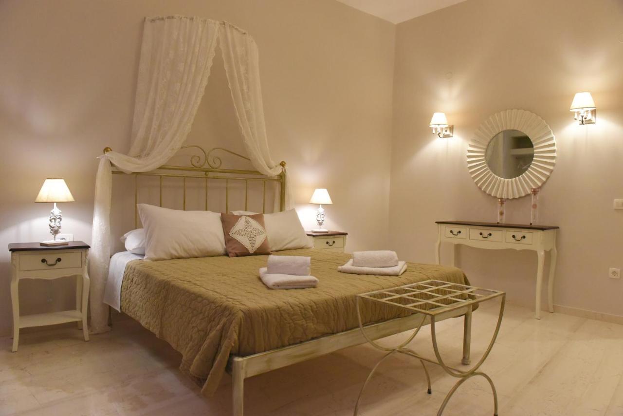 Oisyra Hotel Ermoupoli Luaran gambar
