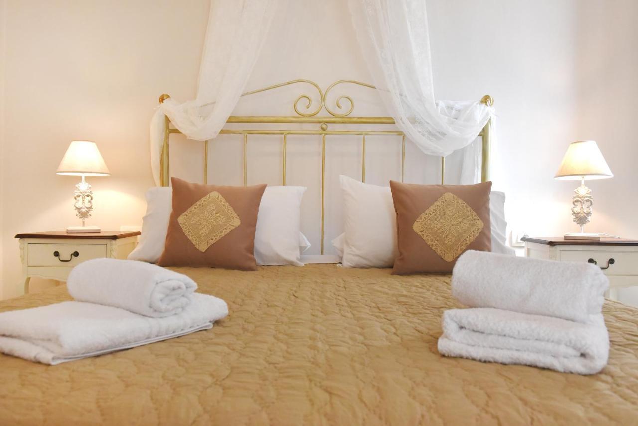 Oisyra Hotel Ermoupoli Luaran gambar