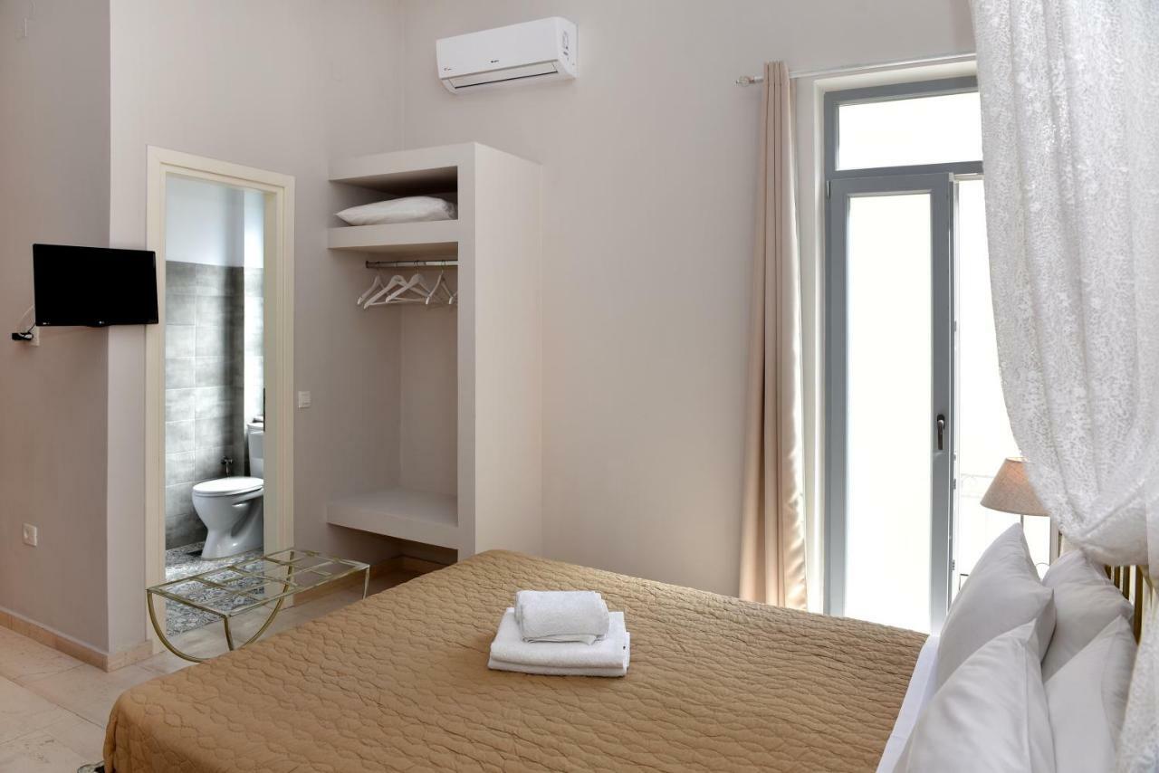 Oisyra Hotel Ermoupoli Luaran gambar